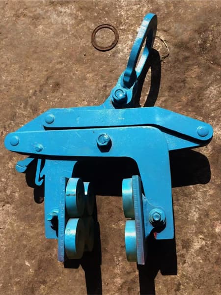 Stone scissor clamps with durable quality